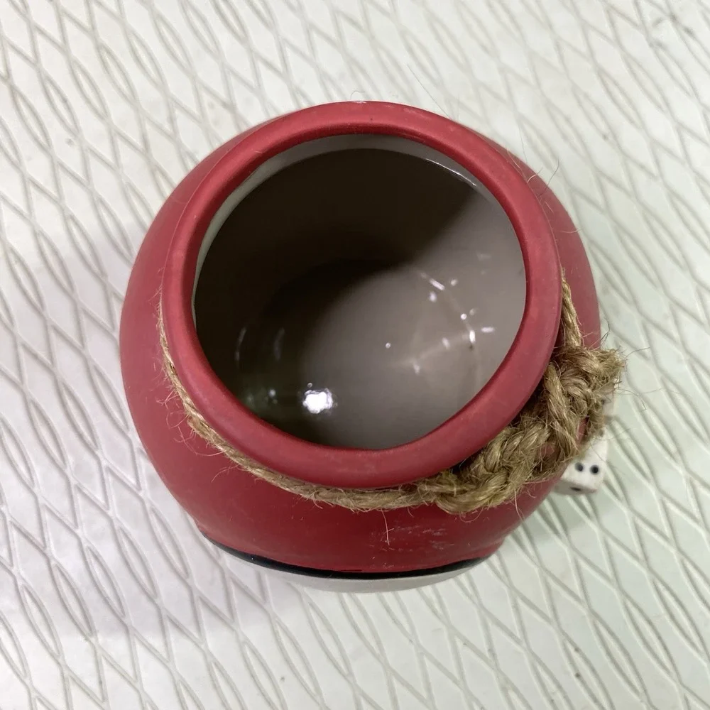 Bunco Red Ceramic Coin Collector Container.‎ 4x4.5x3